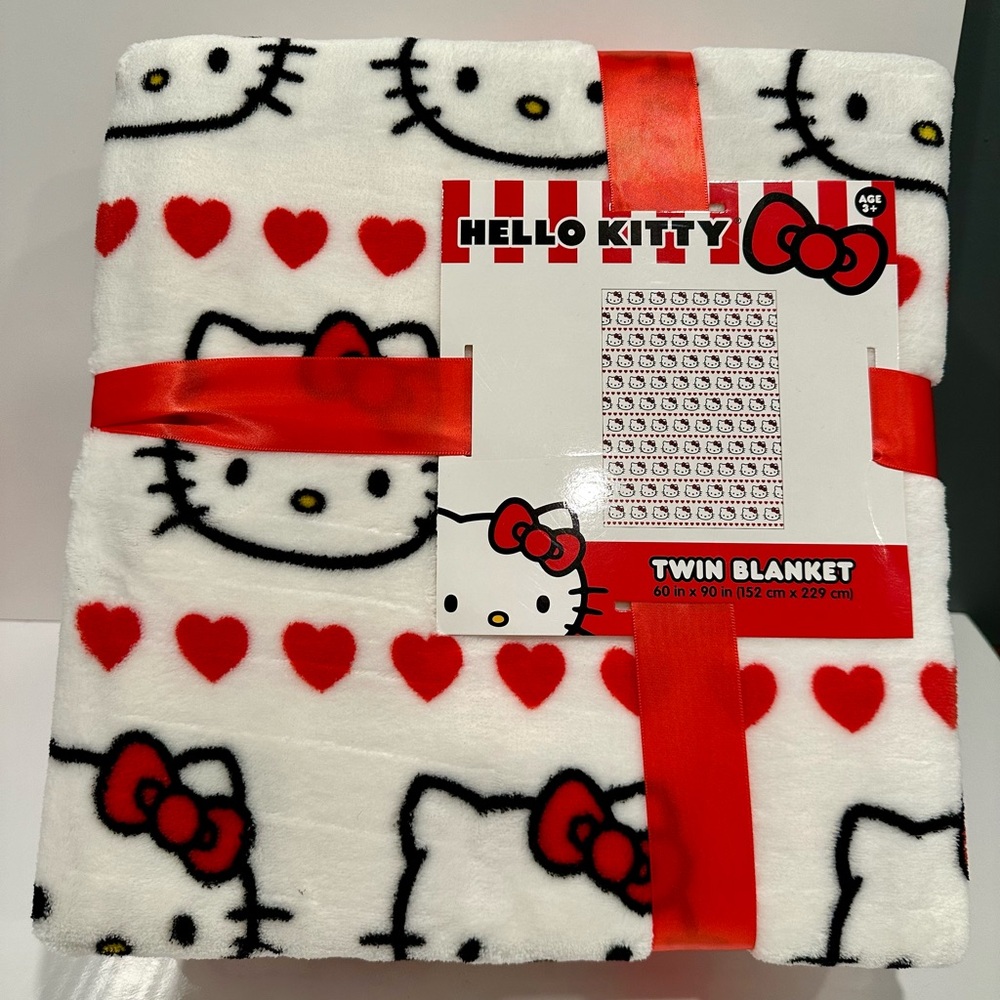 New Hello Kitty Valentine's Heart Twin Throw Blanket White NWT!